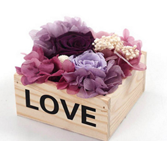 双节搅热鲜花市场 红玫瑰价格一日翻番